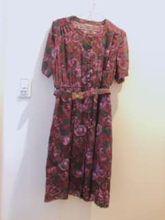 古着　used レトロ　花柄ワンピースのサムネイル