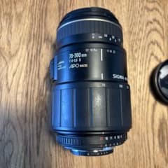SIGMA 70-300mm f/4-5.6 D APO MACRO 中古のサムネイル