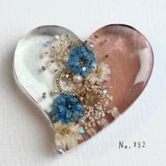 No.852 SALE❗️ ドライフラワー ハート レジンヘアゴム - メルカリ