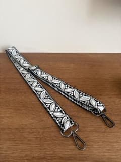 刺繍 ショルダーストラップ ブラックのサムネイル
