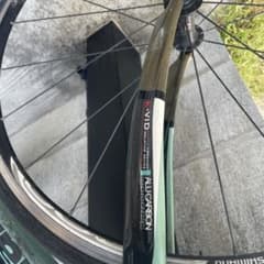 Bianchi ALU CARBON フロントフォーク フルカーボンで550g Bianchi ALU CARBON フロントフォーク フルカーボンで550g - メルカリ
