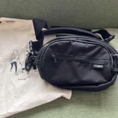 ハグー　hugoo ヒップシートのサムネイル