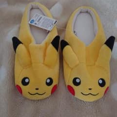 ピカチュウ スリッパ 新品未使用のサムネイル