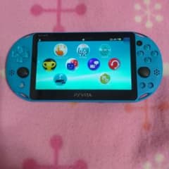 PlayStationVita　PCH-2000のサムネイル