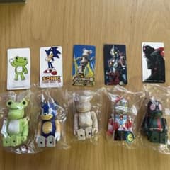ベアブリック46のサムネイル