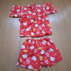 値下げしました！赤、95cmキティちゃん甚平、上下セットのサムネイル