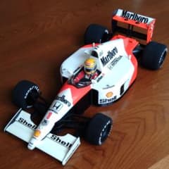 タミヤマクラーレンホンダMP4/6アイルトンセナ ミニカー】マクラーレン ホンダ MP4/6 セナのF1チャンピオンマシンを