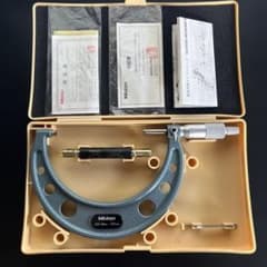 【未使用】ミツトヨ 外側マイクロメータ 100-125mm 103-141のサムネイル