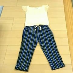新品パンツのサムネイル