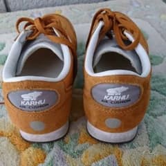 スニーカーのサムネイル