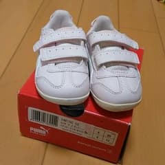ベビーシューズ　１３cm　PUMA　ピンクホワイトのサムネイル