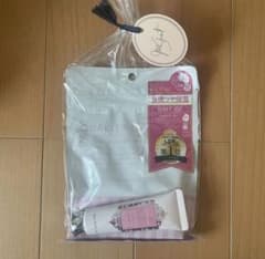 JILLSTUARTハンドクリーム シートマスクセットのサムネイル