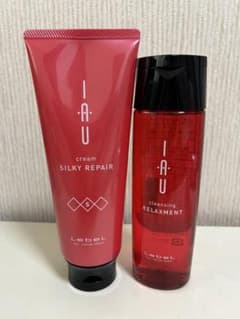 新品　IAUシャンプー、トリートメントのサムネイル