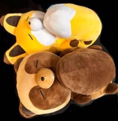 タヌキとキツネ　ぬいぐるみのサムネイル