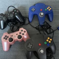SONY PlayStation3コントローラーと任天堂64コントローラーのサムネイル