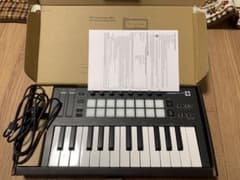 ほぼ新品！novation LAUNCHKEY mini mk3キーボードのサムネイル