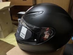 AGV K1 S マットブラック フルフェイスヘルメット XLのサムネイル