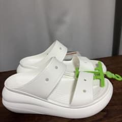 新品　Crocs Crush Sandal クロックス クラッシュサンダルのサムネイル