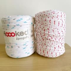アミ姫様専用Hoooked Zpagetti 2個セット　半端糸のサムネイル