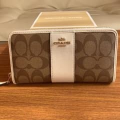COACH コーチ 長財布のサムネイル