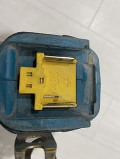 マキタインパクトドライバー　18V 訳ありのサムネイル