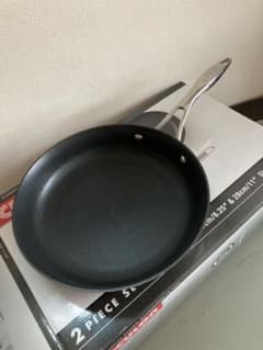 新品＊マイヤーフライパン・サーキュロン28㎝のサムネイル