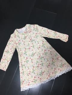 リリーアイボリー　ワンピースのサムネイル