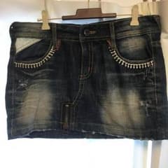 ミニスカートのサムネイル