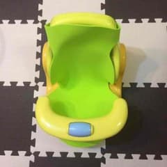 ちっちちゃん様専用  アップリカ バスチェア 赤ちゃんの気持ちのサムネイル