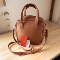 チーバッグchiiibag スクエアボストン　ショルダーバッグ　2way チーバッグchiiibag スクエアボストン ショルダーバッグ 2way - メルカリ