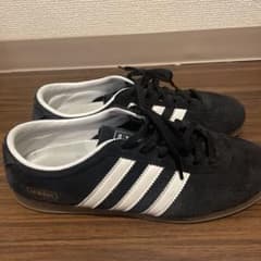 adidas スニーカー ブラック 23.5cmのサムネイル