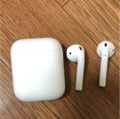 【超美品！】エアーポッズ Airpods 正規品のサムネイル