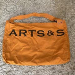ART&S & CIENCE ワンショルダーバッグ オレンジのサムネイル
