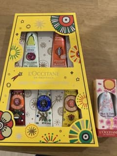 ロクシタン　ハンドクリームのサムネイル