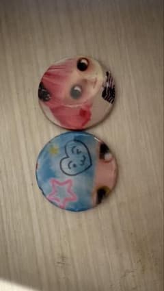 手作り缶バッチ 2個セット　korokoro様専用のサムネイル
