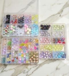 【お買い得】ハンドメイド　アクリルカンつきビーズセット 大容量　450個のサムネイル