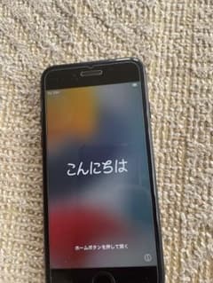 美品　Apple iPhone 7 ブラック 本体のサムネイル