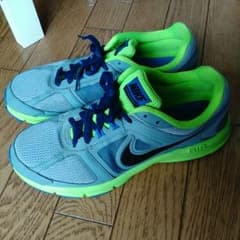 NIKE スニーカー26.5㎝のサムネイル