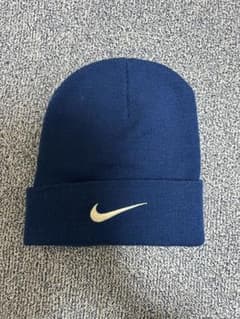 【激レア】NIKE 90sニット帽　ビーニー　野村周平着用 激レア】NIKE 90sニット帽 ビーニー 野村周平着用 - メルカリ