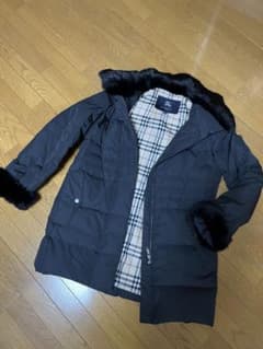 BURBERRY ダウンジャケット 38 黒のサムネイル
