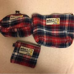 最終値下げ！  アリス ポーチ 3点セットのサムネイル