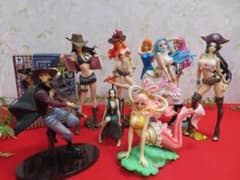 10ee2922 ワンピース フィギュア まとめ売り 9体 ロビン/ナミetc