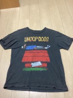 Snoop Dogg GAP Tシャツ Mサイズ　ブラック　人気　値下げ⭕️ GAP Snoop Dogg Graphic T-Shirt M - メルカリ