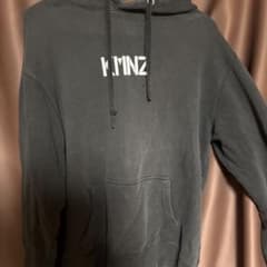 KMNZ パーカー ブラックLサイズ　傷、穴ありのサムネイル