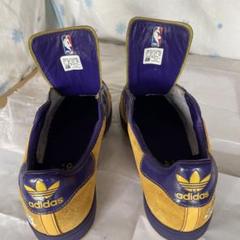 レア品アディダスレイカーズ 美品スーパースター LA LAKERS26