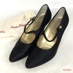 Salvatore Ferragamo サルヴァトーレフェラガモ パンプス 黒のサムネイル