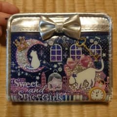 【最安値】キラキラ猫 二つ折り財布　平成女児のサムネイル
