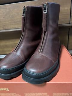 カンペールCamper ブラウンレザー ジッパーショートブーツ23cmのサムネイル