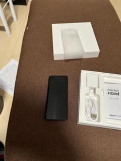 Rakuten Hand 本体 充電器付きのサムネイル