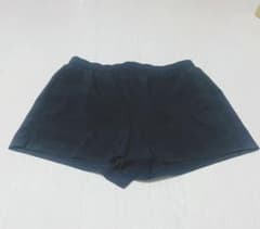 GU黒シンプルUSEDハーフパンツ